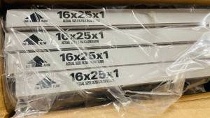 lot 52 image: 4 Air Filters 16x25x1