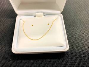 lot 71 image: Thin Gold Chain (Unsure of brand, Please Preview)