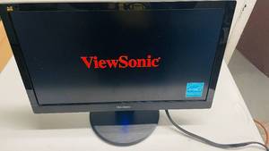 lot 126 image: ViewSonic 19 Monitor w Power Cord