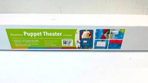 lot 170 image: Kids Doorway Puppet Theatre Show