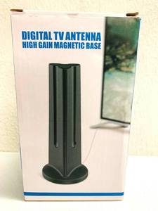 lot 182 image: Digital TV Antenna High Gain Magnetic Base