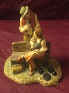 lot 2 image: VINTAGE 1970S MELODY MAKERS REF 808 NATURECRAFT CONGLETON ENGLAND HANDPAINTED STONEWARE