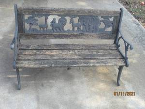 lot 44 image: KIDS MINI PARK BENCH DECORATION ACCENT FOR PORCHPATIO