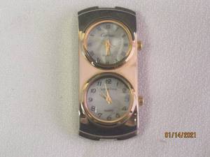lot 17 image: CARTIER DUAL TIME WATCH NEEDS BAND