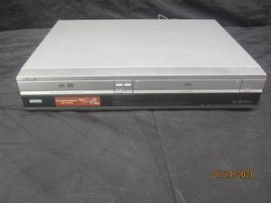 lot 25 image: SONY VIDEO CASSETTE RECORDING DVD RECORDER MODEL RDR-VX515