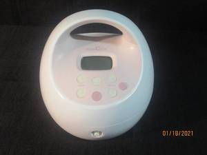 lot 163 image: SPECTRA S2PLUS ELECTRIC PUMP POWERS ON POWER CORD NOT INCLUDED