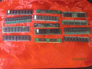 lot 173 image: 13 STICKS OF OLDER MODEL RAM SEE PICS