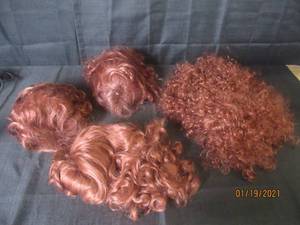 lot 182 image: TOTAL OF 4&nbsp WIGS&nbsp