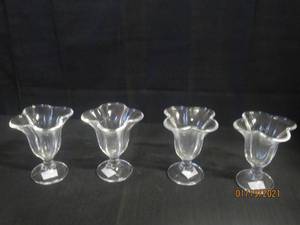 lot 234 image: DIAMOND STAR CORP 68216 VASES 4 PIECES
