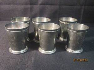 lot 243 image: TWOS COMPANY SET OF 6 MINT JULEP CUP SILVER PLATED BRASS 3.25 TALL