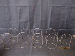 lot 265 image: TOTAL OF 10 IRON GLASS GLOBE HOLDERS&nbsp