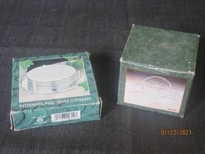 lot 289 image: VINTAGE COASTERS&nbsp&nbsp-INTERNATIONAL SILVER COMPANY&nbsp&nbsp- CRYSTAL CLEAR SIGNATURES&nbsp 24% LEAD CRYSTAL