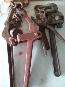 lot 78 image: Chain Hoists and More, 5 Pc
