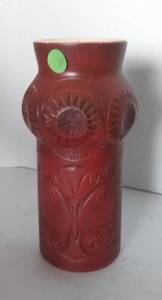 lot 120 image: Vintage Red McCoy Pottery Vase with Butterfly Design