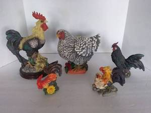 lot 10 image: Resin Roosters, 5 Pc