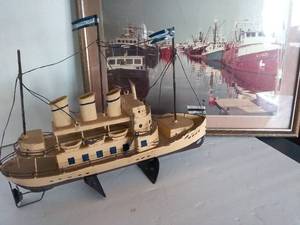 lot 27 image: Large Tin Ship and Vintage Framed Photo of Ships