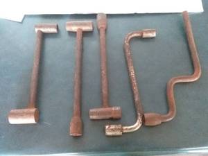 lot 30 image: Vintage Ford Wrenches (believe for either Model A or Model T)