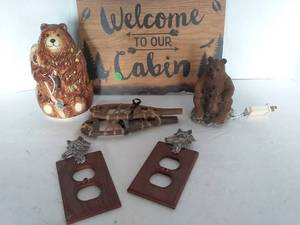 lot 92 image: Bear and Cabin Dcor, including Votive Candle holder and Nightlight