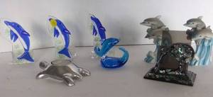 lot 82 image: Dolphin and More Dcor, 8 Pc