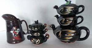 lot 50 image: Redware Vintage Chicken and Duck Sets, and Syrup Server