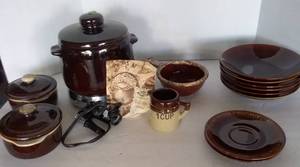 lot 36 image: Hull, Mccoy, and Westbend Elec Beanpot and More. 13 Pc