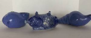 lot 14 image: Heavy Blue Shell Planters and Koi Fish Kettle, 3Pc