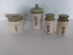 lot 166 image: Vintage Green Holly Hobby Table Set In Olive Green