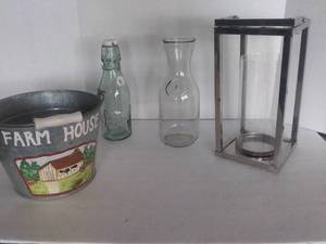 lot 186 image: Farmhouse Bottle Dcor and More, 4 Pc