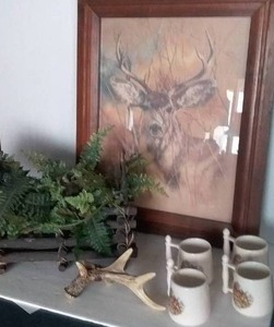 lot 190 image: Deer and Antler Dcor, 7 pc