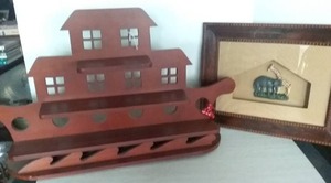lot 226 image: Noahs Ark Knick-Knack Shelf(31x18) and Animal Picture(15x18)