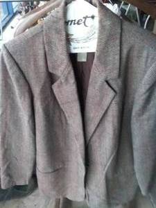 lot 286 image: Ladies FallWinter Blazers, 4 Pc