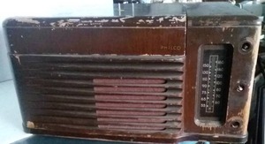 lot 211 image: Old Philco RadioRecord Player, unknown working condition