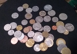 lot 274 image: Assortment of Foreign Coins