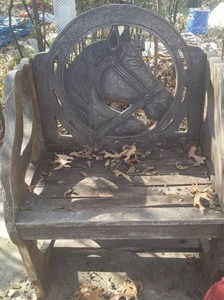 lot 3 image: Rustic Wood Carved Horse Head Chair