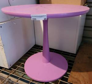 lot 48 image: ROUND ACCENT TABLE IN STYLECOLORCONDITION SHOWN. APPROX. 20 H x 21.75 DIA.