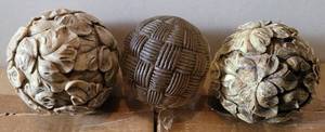 lot 68 image: LOT OF 3 DECORATIVE SPHERES IN STYLECOLORCONDITION SHOWN. (YOUR BID X 3)
