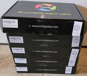 lot 83 image: LOT OF 5 3D ILLUSION NIGHT LIGHTS STARWARS DEATHSTAR IN BOXES AS SHOWN. (YOUR BID X 5)