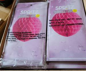 lot 87 image: LOT OF 6 NEW 4-PACKS OF SPRITZ REUSABLE HONEYCOMBS AS SHOWN. (YOUR BID X 6)