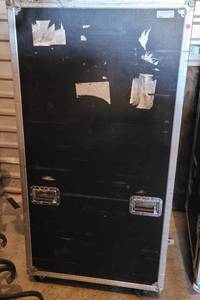 lot 102 image: LARGE SIZE STORAGE  EQUIPMENT CASE AND CONTENTS WITH ROLLERS AS SHOWN. APPROX. 30 W x 33 D x 64 H.