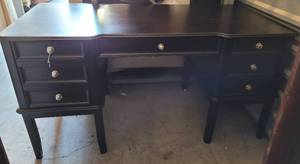 lot 107 image: EXECUTIVE-STYLE WOODEN DESK IN STYLECOLORCONDITION SHOWN. APPROX. 59.5 W x 30 D x 30 H.