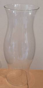 lot 128 image: LOT OF 4 CLEAR GLASS 14.5 HURRICANE SHADES IN BOX AS SHOWN. (YOUR BID X 4)