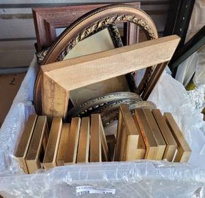 lot 156 image: LOT OF ASSORTED PICTURE FRAMES AS SHOWN.