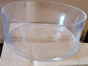 lot 159 image: LOT OF 4 ROUND CLEAR GLASS VASESBOWLS IN STYLECOLORCONDITION SHOWN. EACH APPROX. 9.5 DIA x 4.5 H. (YOUR BID X 4)