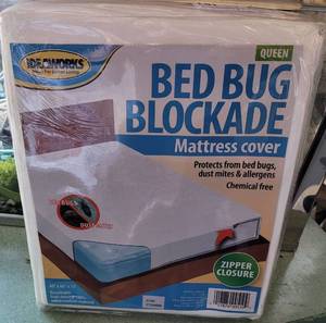lot 161 image: LOT OF 2 NEW QUEEN SIZE BED BUG BLOCKADE MATTRESS COVERS IN PACKAGES AS SHOWN. (YOUR BID X 2)