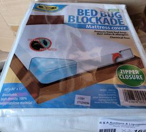 lot 162 image: LOT OF 2 NEW QUEEN SIZE BED BUG BLOCKADE MATTRESS COVERS IN PACKAGES AS SHOWN. (YOUR BID X 2)