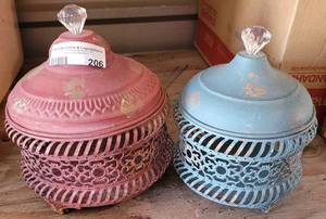 lot 206 image: SET OF 2 METAL COVERED BASKETS IN STYLECOLORCONDITION SHOWN. APPROX. 8.25 AND 7.5 DIA.