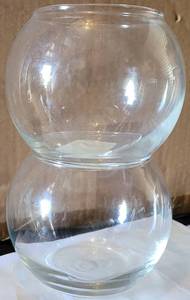 lot 233 image: LOT OF 22 SMALL 3.875 CLEAR GLASS BOWLS AS SHOWN. (YOUR BID X 22)