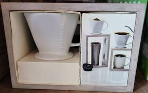 lot 250 image: STARBUCKS COFFE BREWER AS SHOWN.