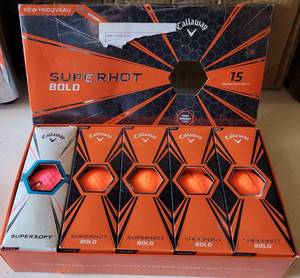 lot 374 image: CALLAWAY GOLF BALLS IN BOX AS SHOWN.