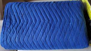 lot 390 image: FURNITURE  MOVING BLANKET AS SHOWN.